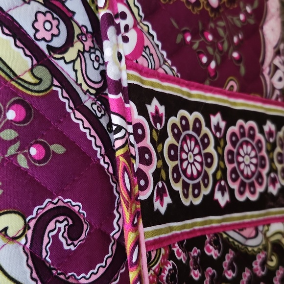 Vera Bradley Very Berry Paisley mini laptop iPad hard case crossbody - Picture 2 of 5